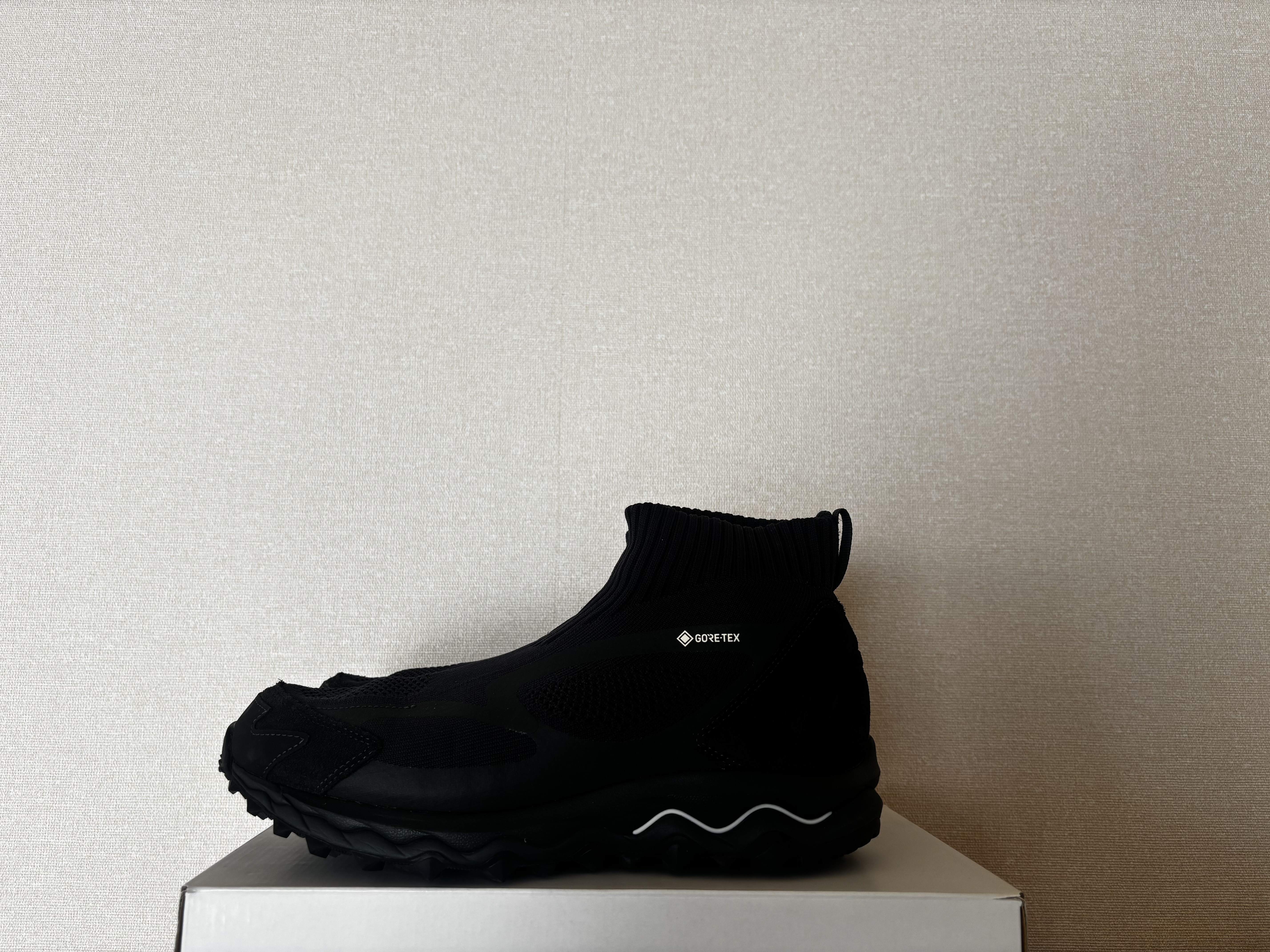 雨でも長距離でも安心！この一足があればいい。　ノンネイティブ×MIZUNOのコラボスニーカーが人気の理由