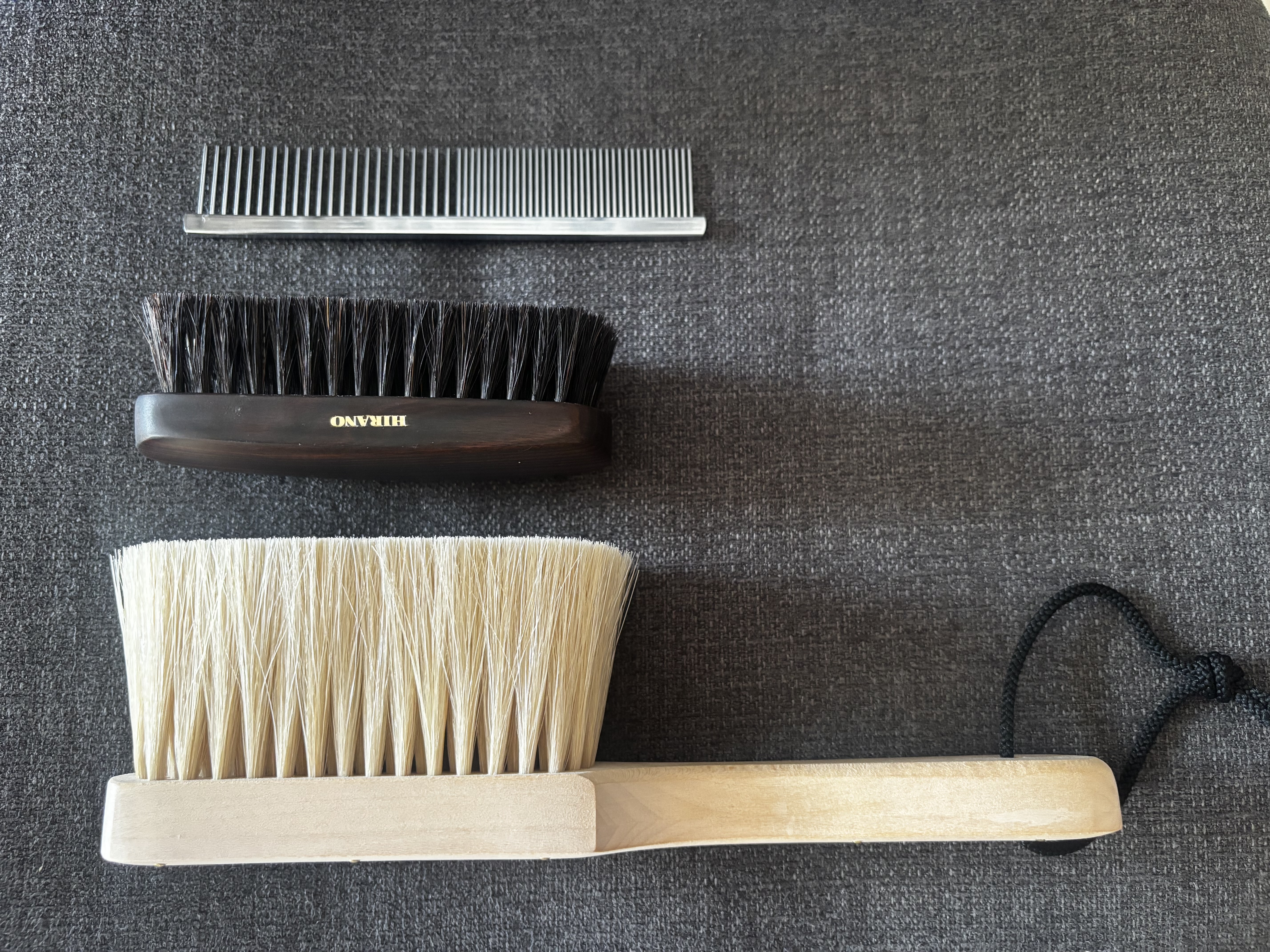 ウールの服、ちゃんと手入れできてる？冬になると毎年くたびれる原因は「着たあとの5分」だった